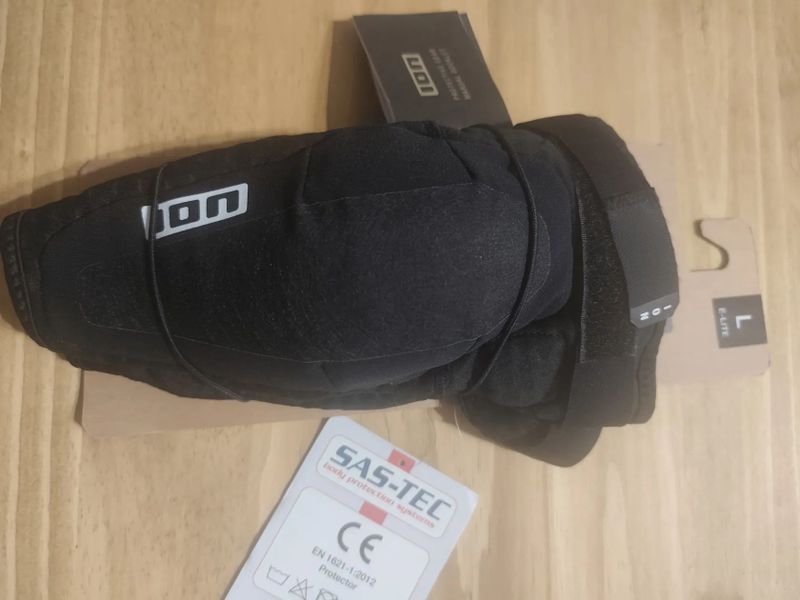 ION E-LITE chránič loktů 