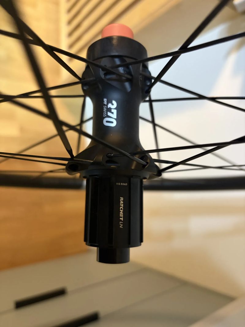 ZAPLETENÁ KOLA DT SWISS A 1800