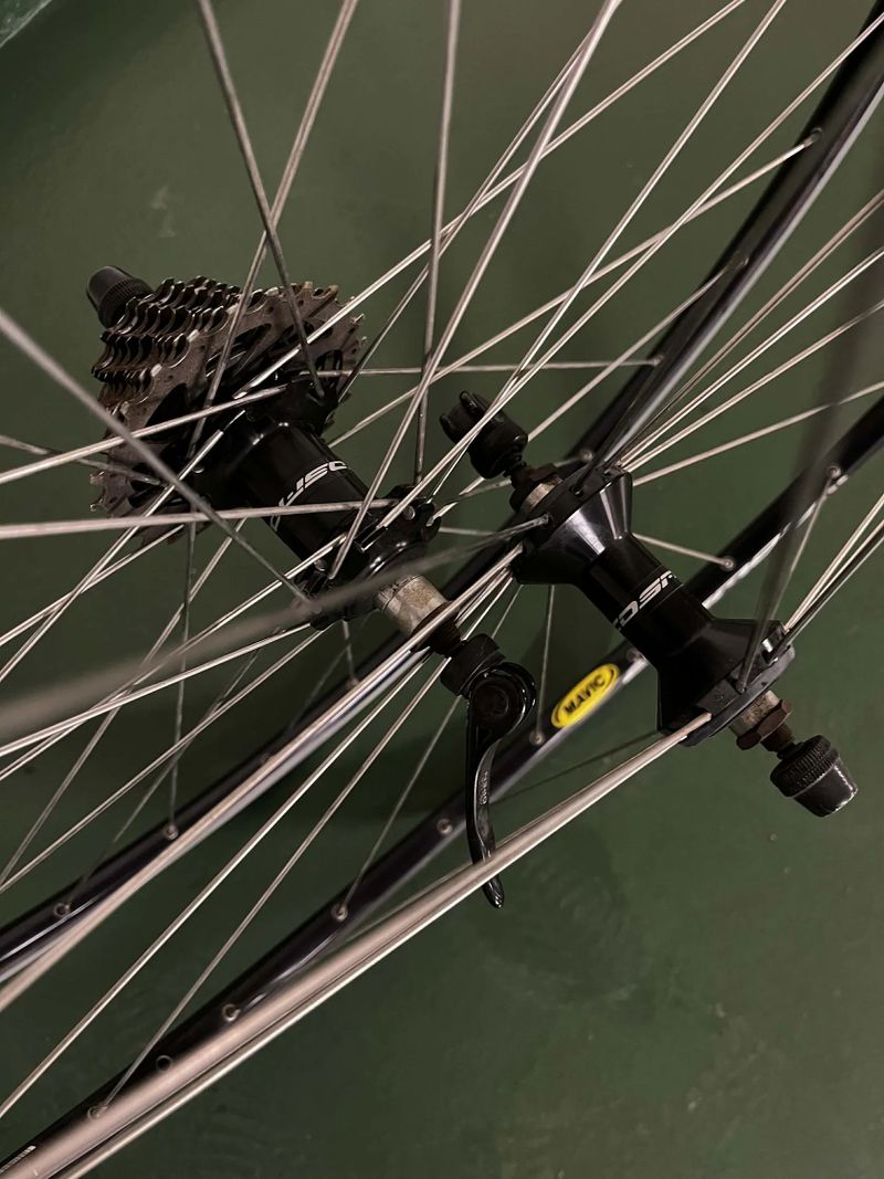 Silniční výplety Mavic Cosmoc + Campa