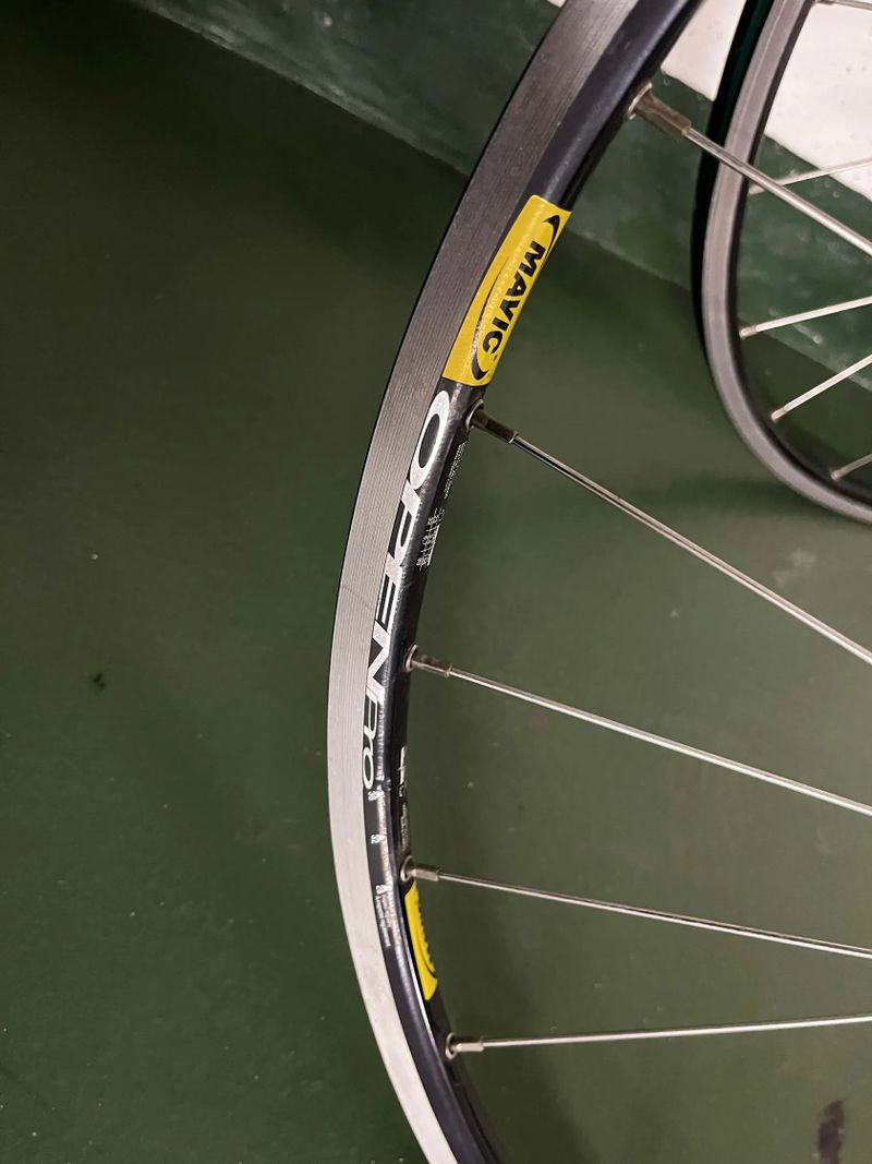 Silniční výplety Mavic Cosmoc + Campa