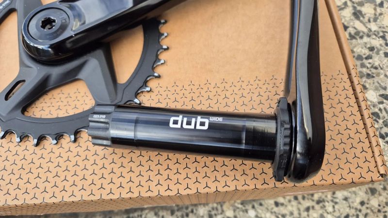 Kliky s převodníkem Sram Rival D1 DUB Wide
