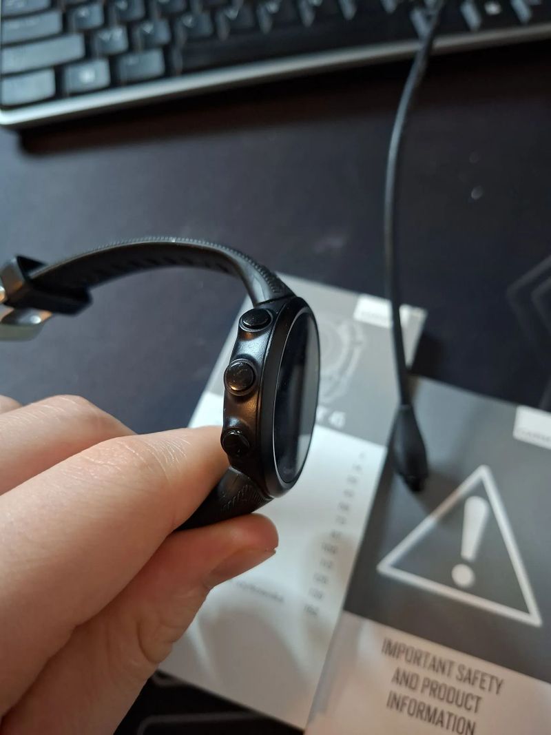 Prodám skoro nedotčené hodinky Garmin Forerunner 45