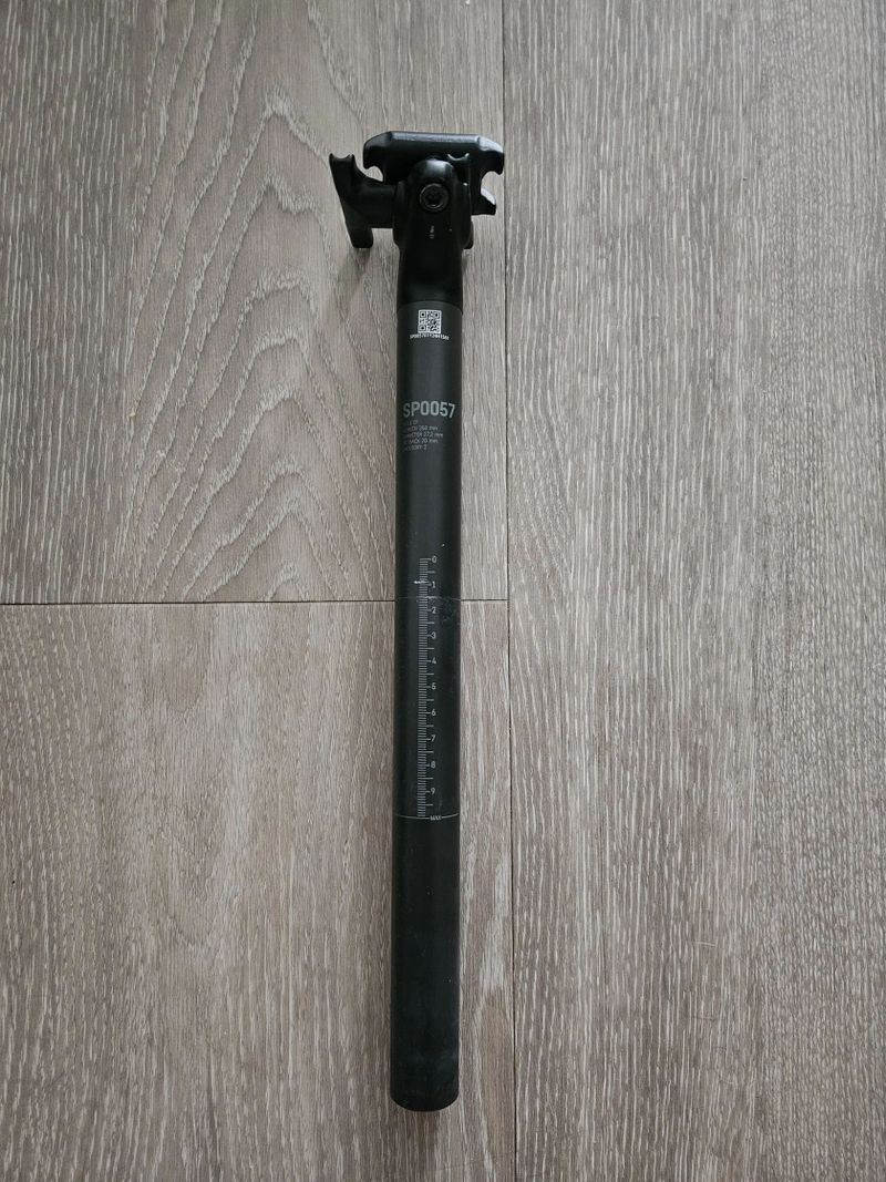 Canyon SP0057 VCSL CF sedlovka 