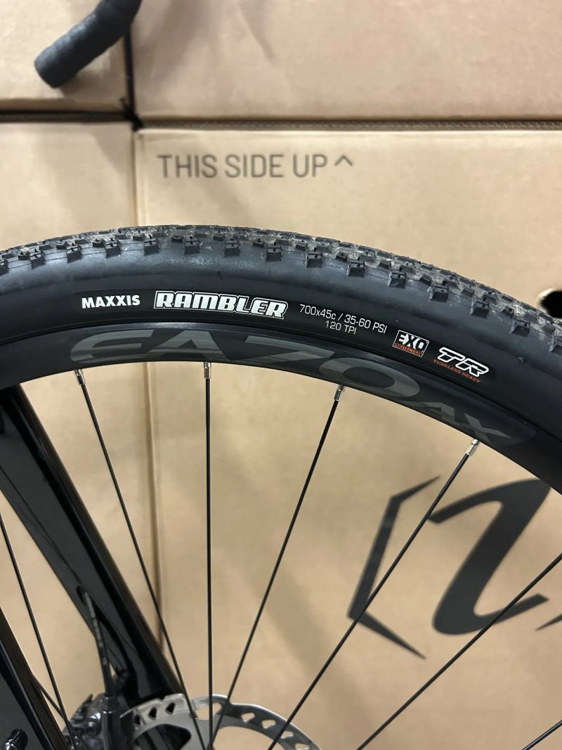 Merida Silex 700 – top stav, bez škrábance, nadstandardní výbava nejvyšší mechanická sada GRX 820