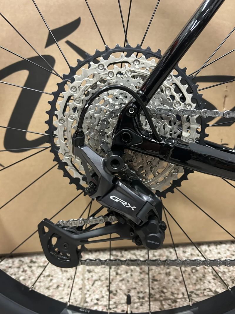 Merida Silex 700 – top stav, bez škrábance, nadstandardní výbava nejvyšší mechanická sada GRX 820