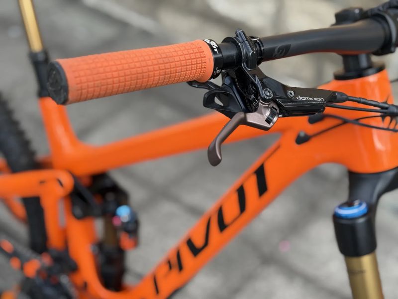 Pivot Cycles Firebird PRO X01