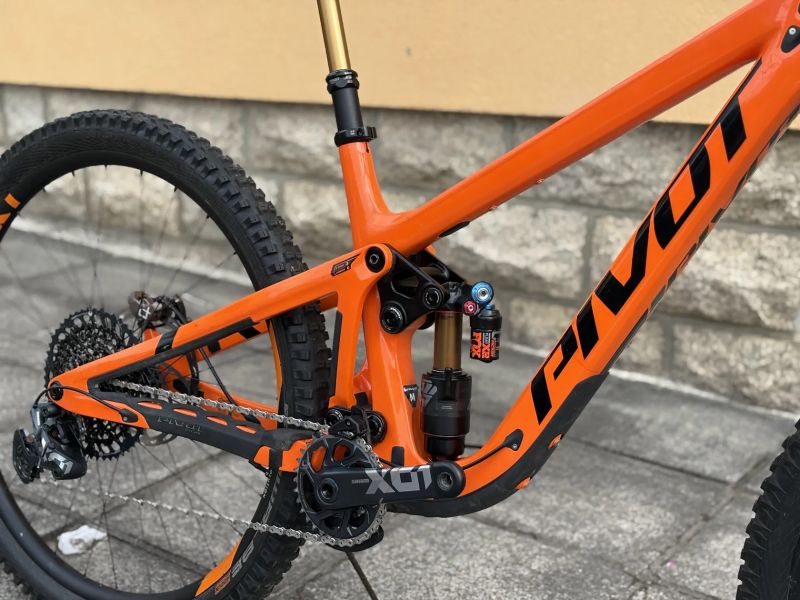 Pivot Cycles Firebird PRO X01