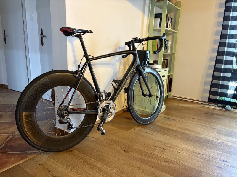 🌪️ EXTRÉMNÍ AERO RAKETA: Specialized Tarmac Expert Di2 + Zipp 404/1080