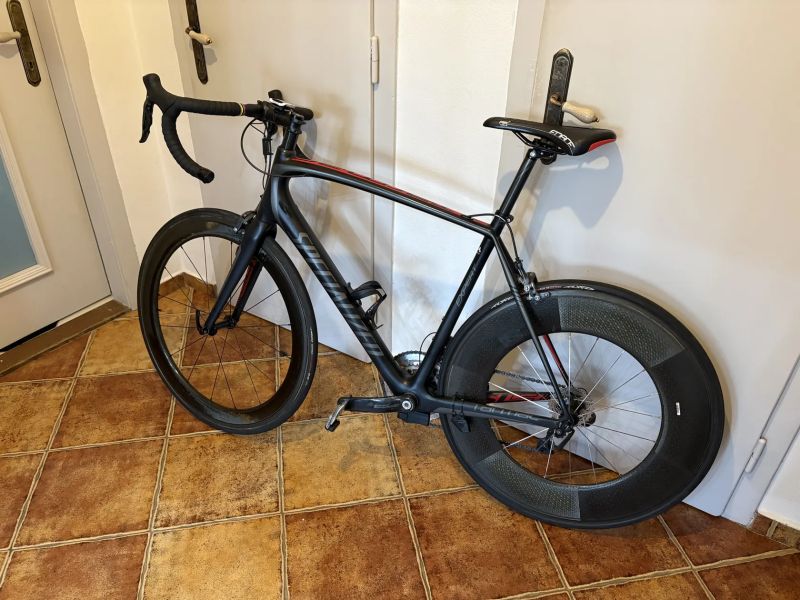 🌪️ EXTRÉMNÍ AERO RAKETA: Specialized Tarmac Expert Di2 + Zipp 404/1080