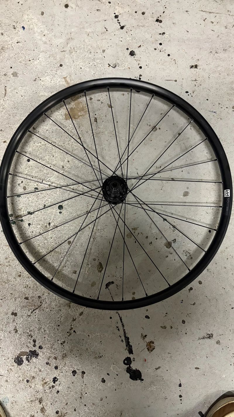 NOVÁ zapletená kola Newmen Performance 30 (mullet 29"/27.5")-SRAM XD