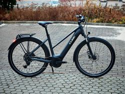 Cube Touring Hybrid Pro 625 