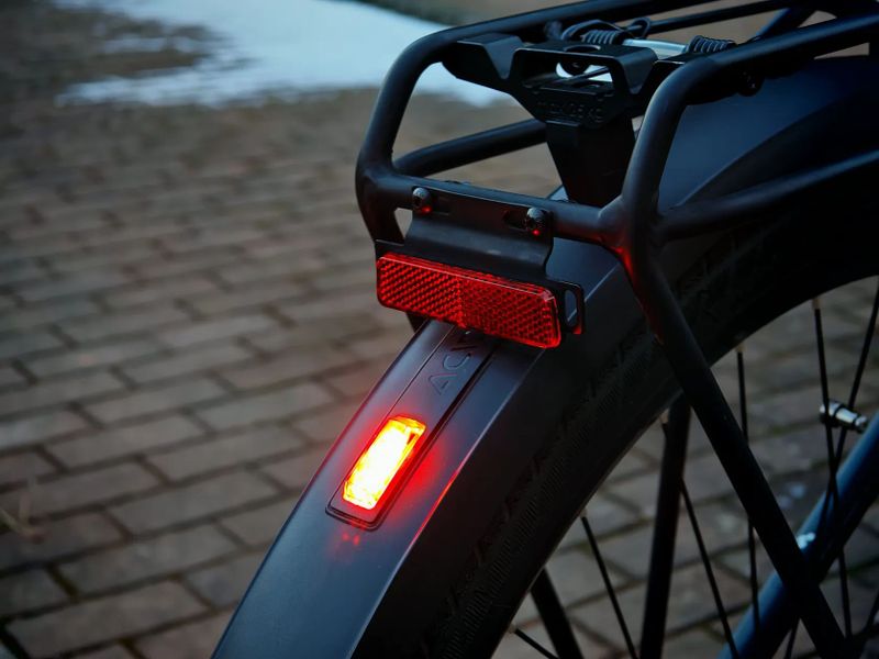 Cube Touring Hybrid Pro 625 