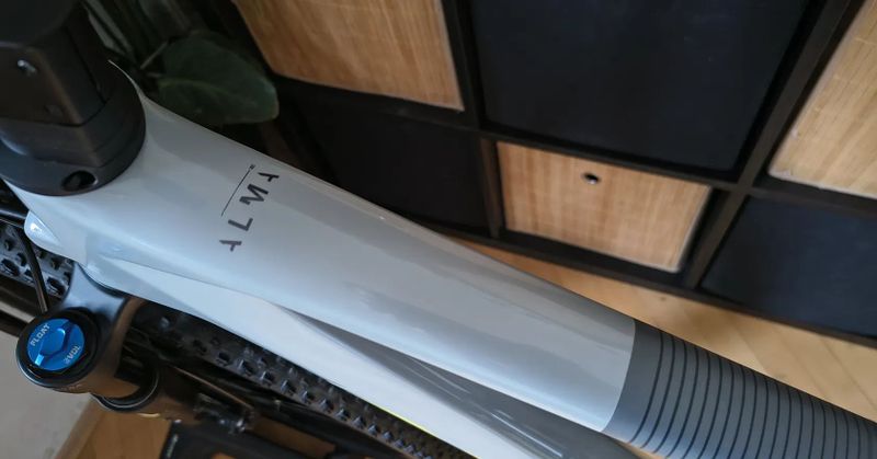 Orbea Alma M20 Shark Grey carbon / vel.L / XT 1x12 / zánovní