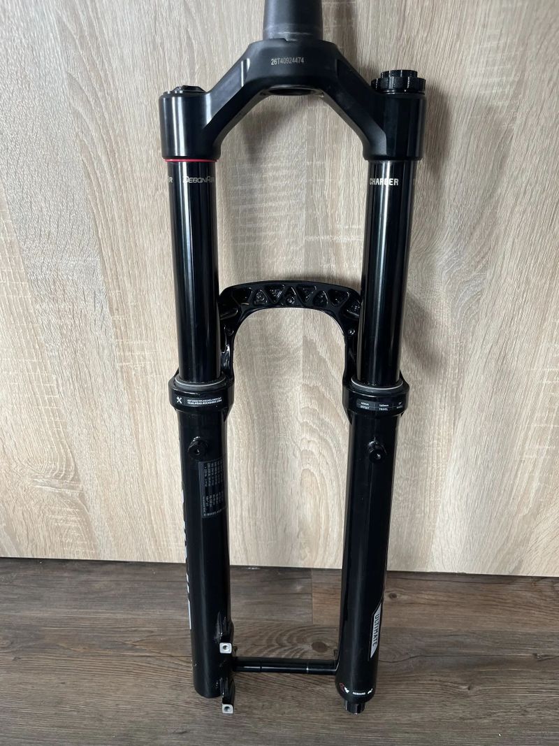 Rock Shox Lyrik Ultimate 160mm charger 3.1.