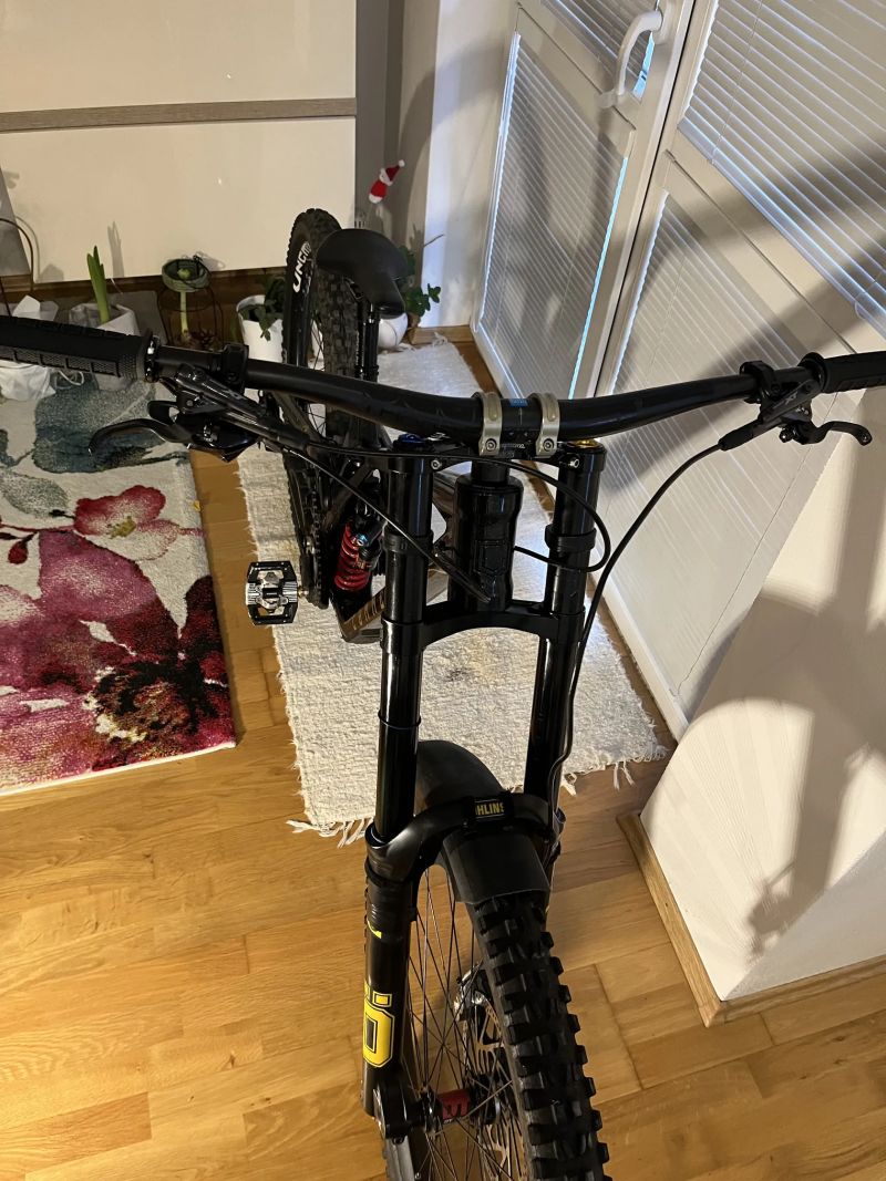 Commencal Supreme v5 / vymena