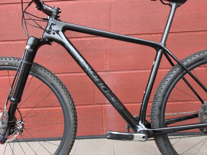 Cannondale Fsi Hi-Mod L-karbonová lefty, karbonová kola, komplet XTR