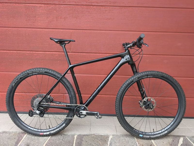 Cannondale Fsi Hi-Mod L-karbonová lefty, karbonová kola, komplet XTR