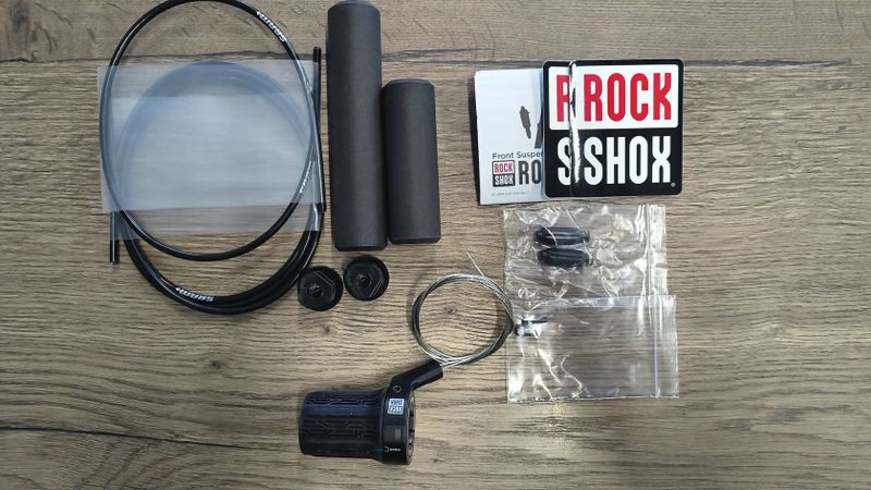 Rock Shox TwistLoc Ultimate Full Sprint Left 2 Position, NOVÉ