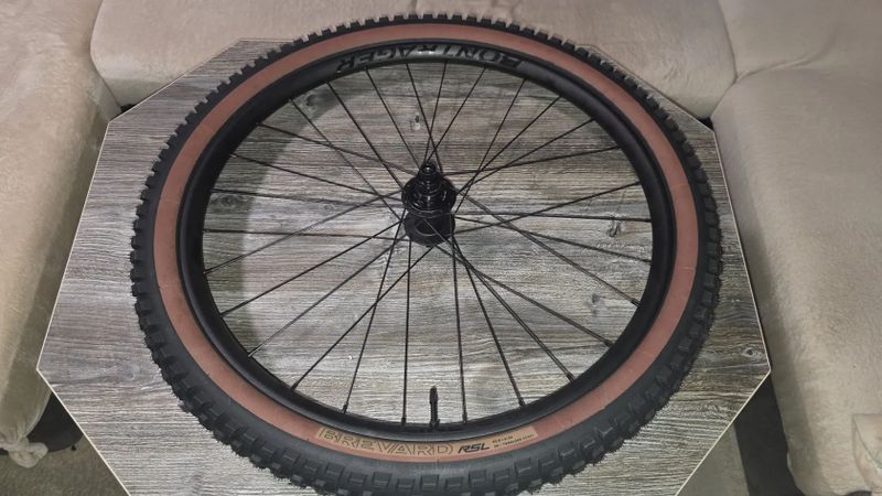 Kola Bontrager Line Comp 30 (ořech XD)