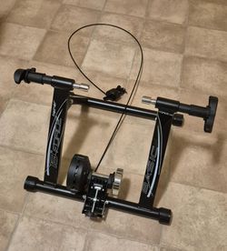 Trenažér Force Basic Magnetic 400W