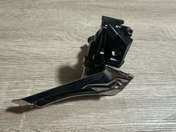 Přesmykač Shimano 105, FD-R7000, objímka