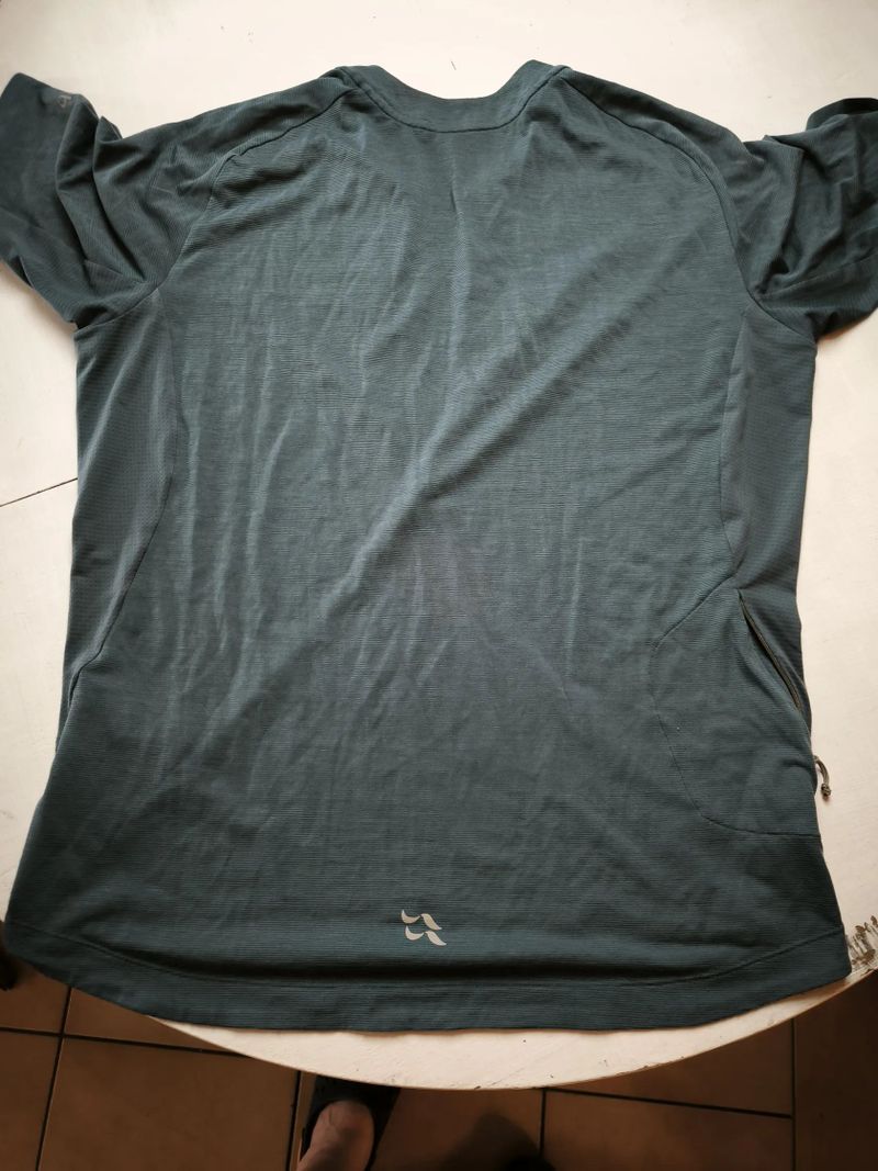 Prodám dres/triko Rab Cindercrino XL