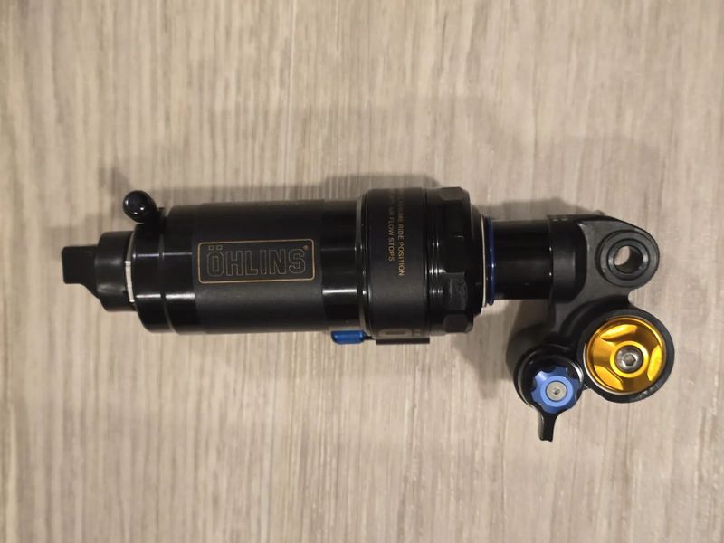 Vzduchový tlumič Öhlins STX22