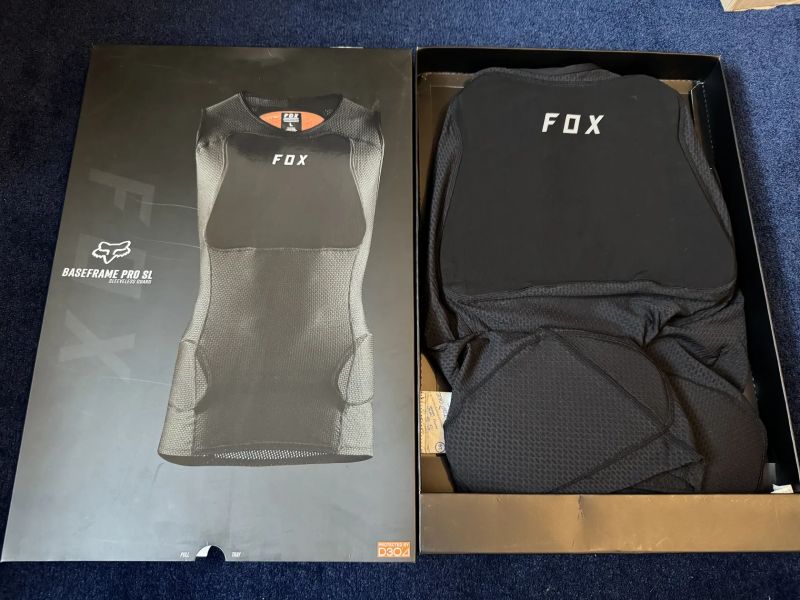 Chráničové triko - FOX Baseframe Pro SL