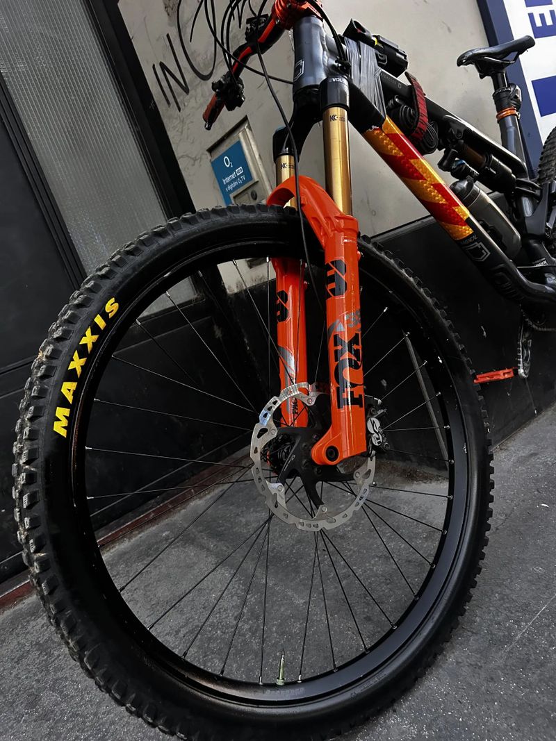 VÝMĚNA POZOR ZMENA Commencal Meta AM 29