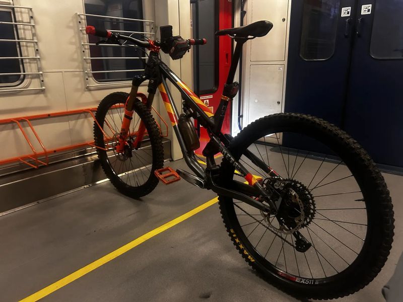 VÝMĚNA POZOR ZMENA Commencal Meta AM 29