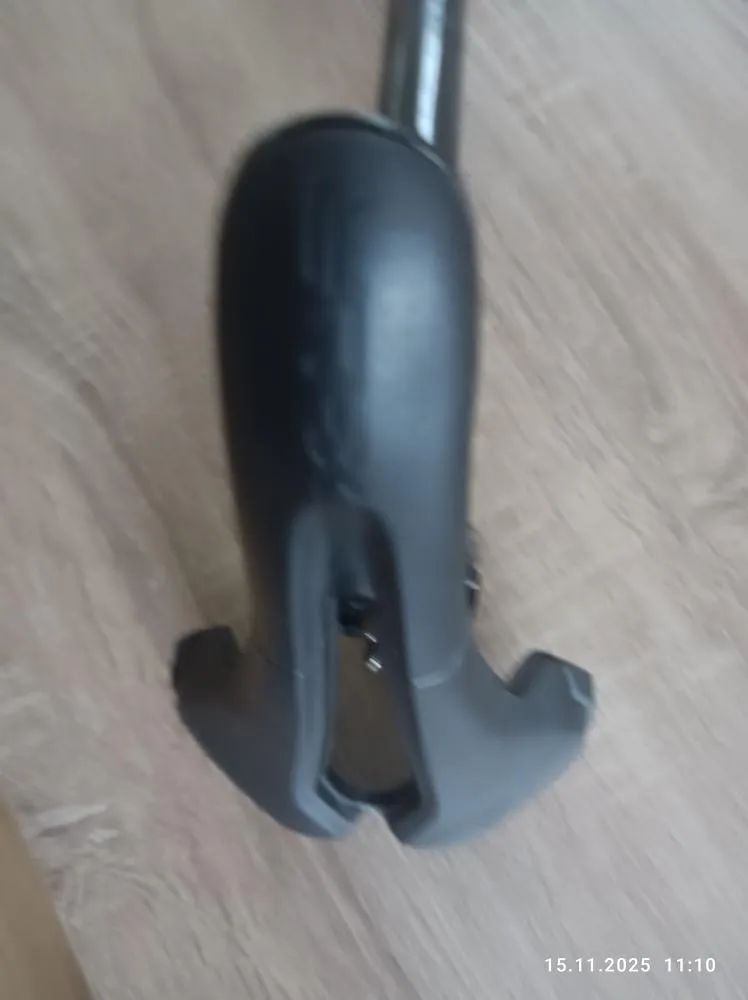 Nové sedlo Selle Italia SLS a karbon. sedlovka Twitter 31,6 