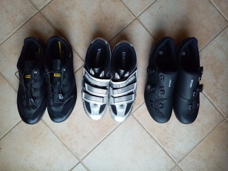 3x Tretry: Mavic Crossmax (MTB), Diadora Fast, Sport - sil. i MTB, vel. 44