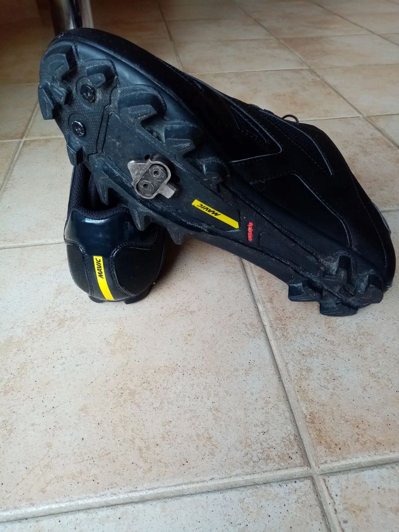 3x Tretry: Mavic Crossmax (MTB), Diadora Fast, Sport - sil. i MTB, vel. 44