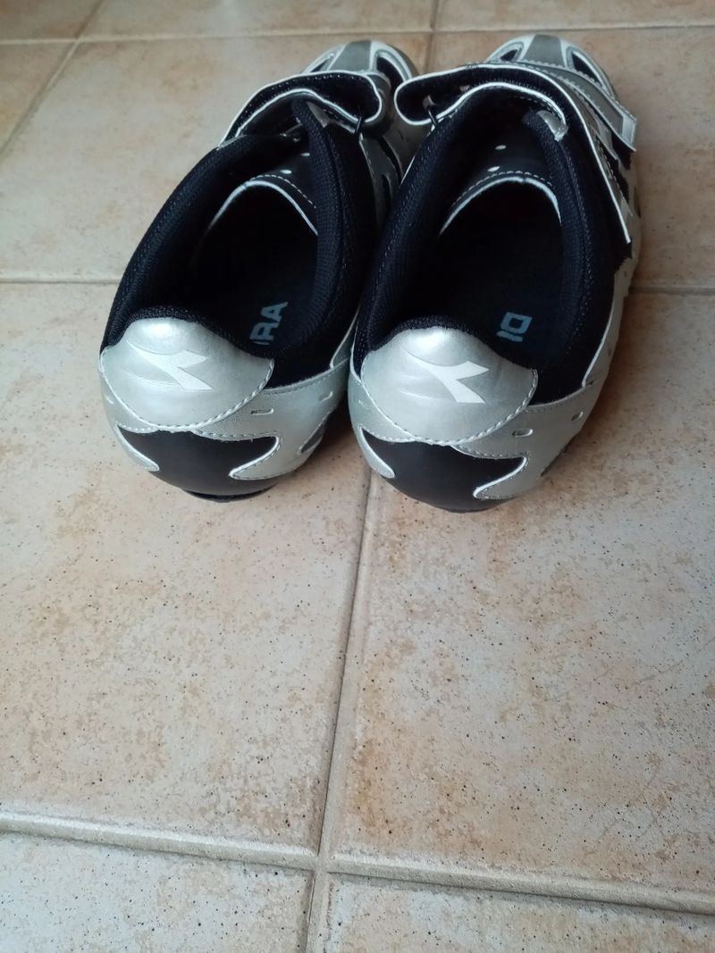 3x Tretry: Mavic Crossmax (MTB), Diadora Fast, Sport - sil. i MTB, vel. 44