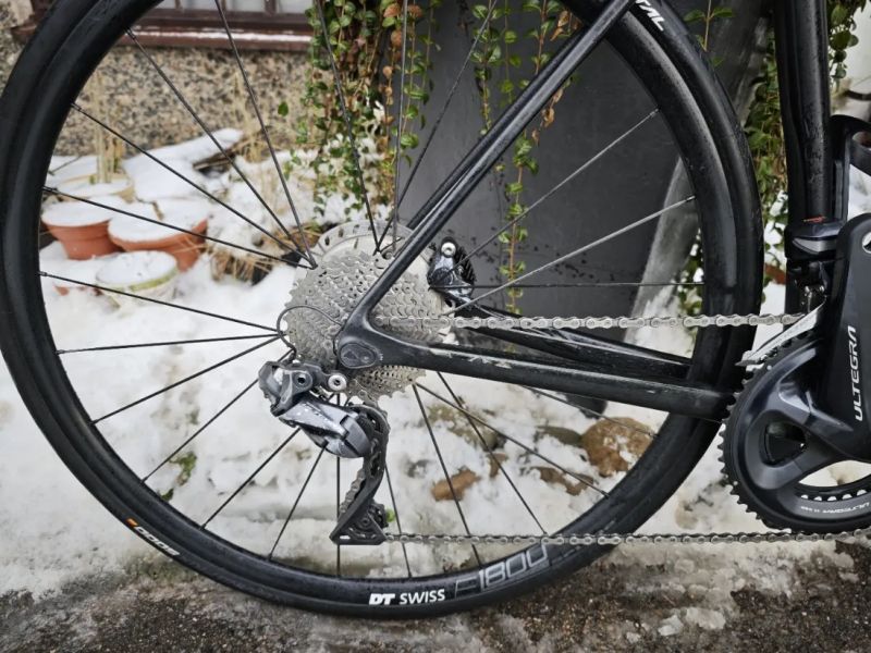 Canyon Endurace CF SL Disc 8.0 Di2 Wattmetr 4iiii r.v.2020