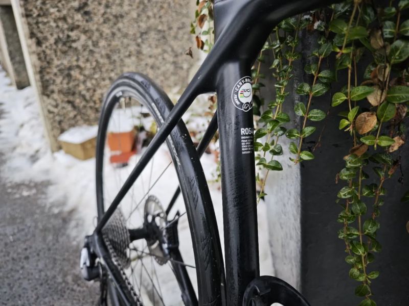 Canyon Endurace CF SL Disc 8.0 Di2 Wattmetr 4iiii r.v.2020