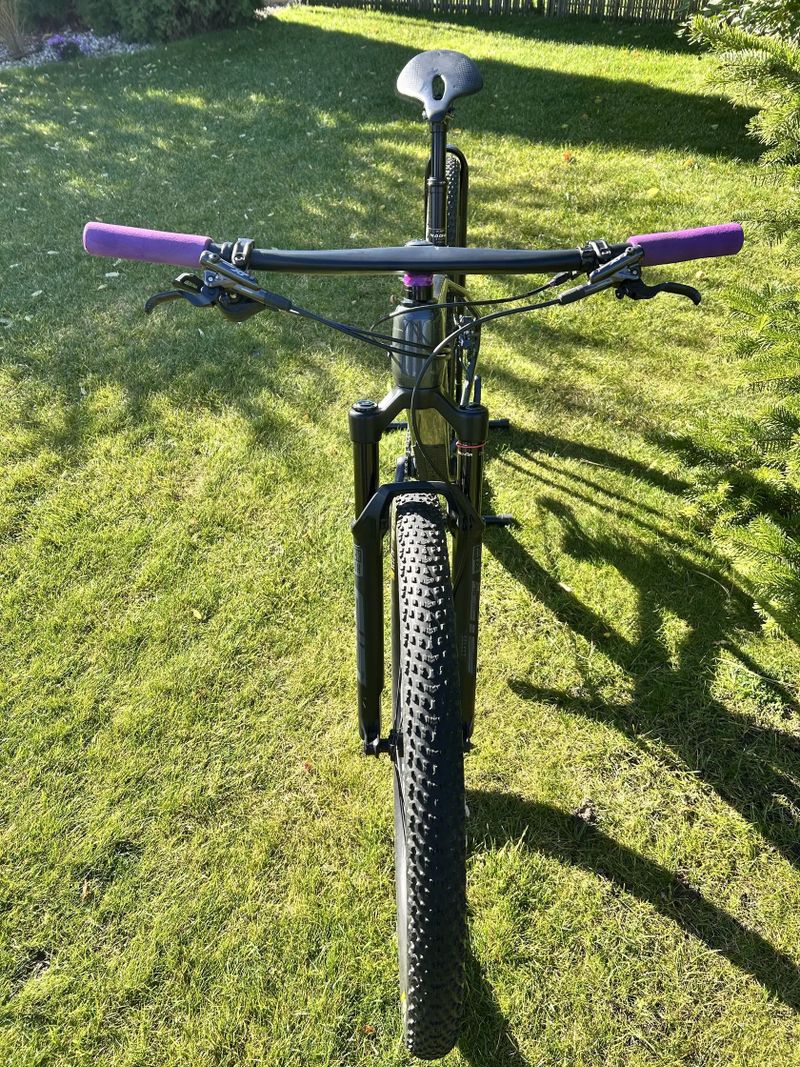 Karbonové závodní XC kolo