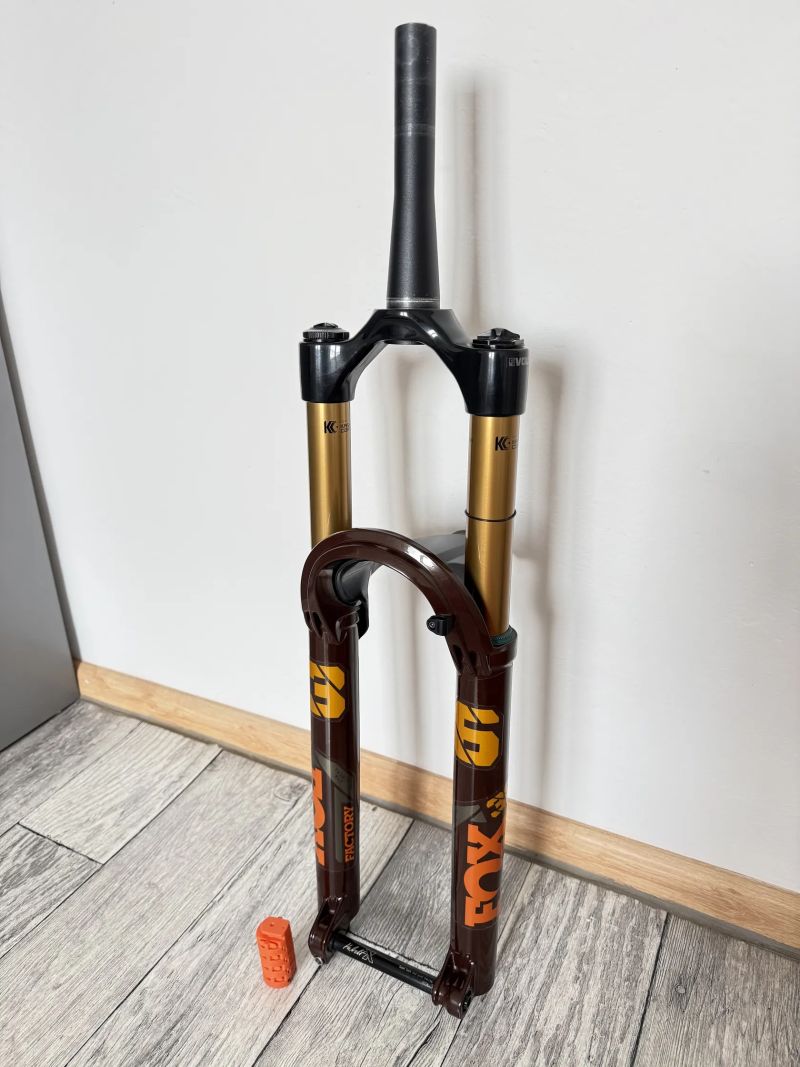 Vidlice Fox 36 Factory Grip2 - limitovaná edice barva Rootbeer (hnědá metalíza)