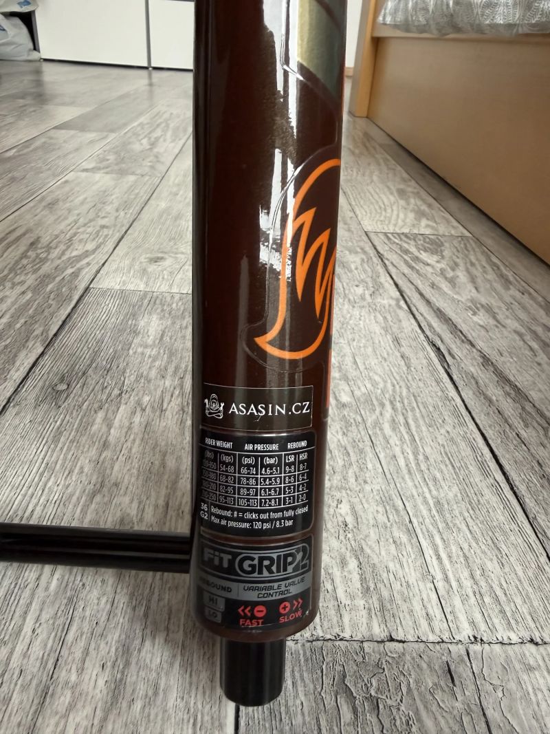 Vidlice Fox 36 Factory Grip2 - limitovaná edice barva Rootbeer (hnědá metalíza)