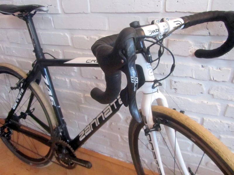 ZANNATA CROSS na Campagnolo CHORUS, 56 cm. 1ROK ZÁRUKA