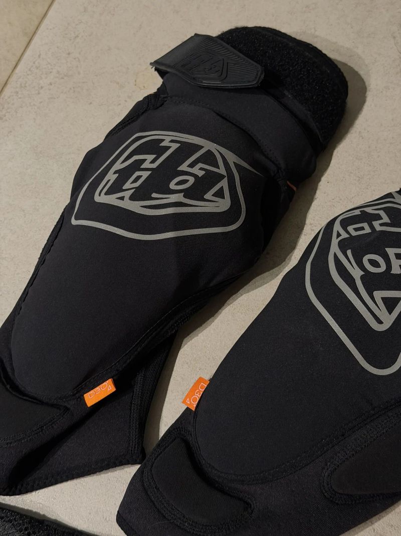 Troy Lee Designs Raid