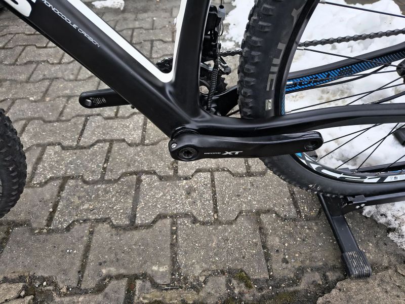KARBONOVÉ HORSKÉ KOLO BULLS ,., SHIMANO XT