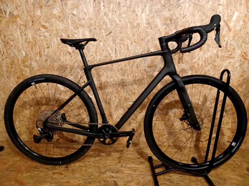 Cube NUROAD C:62 One Blackline 2026, velikost rámu L 