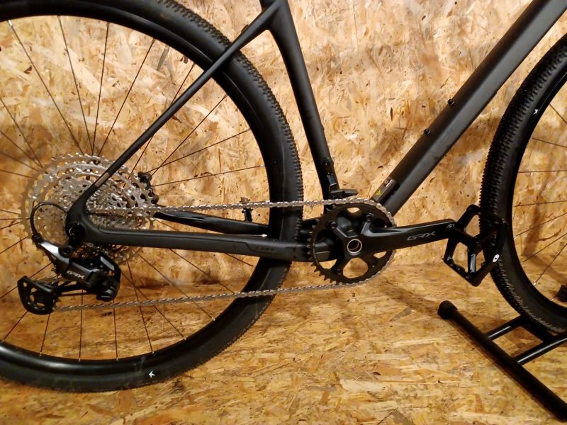 Cube NUROAD C:62 One Blackline 2026, velikost rámu L 