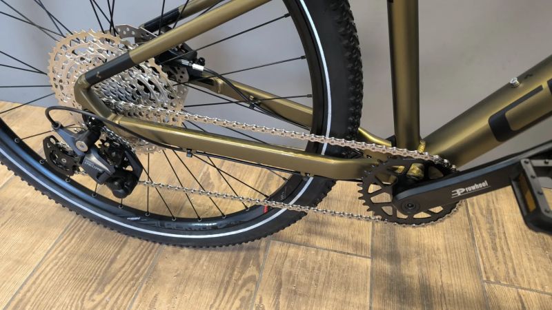 Cube Acid 27 1x11 kovově olivová S 2026 