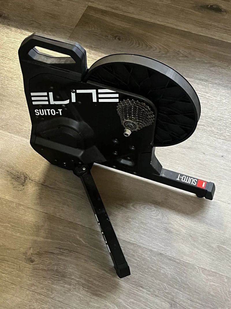 Cyklotrenažér Elite SUITO-T
