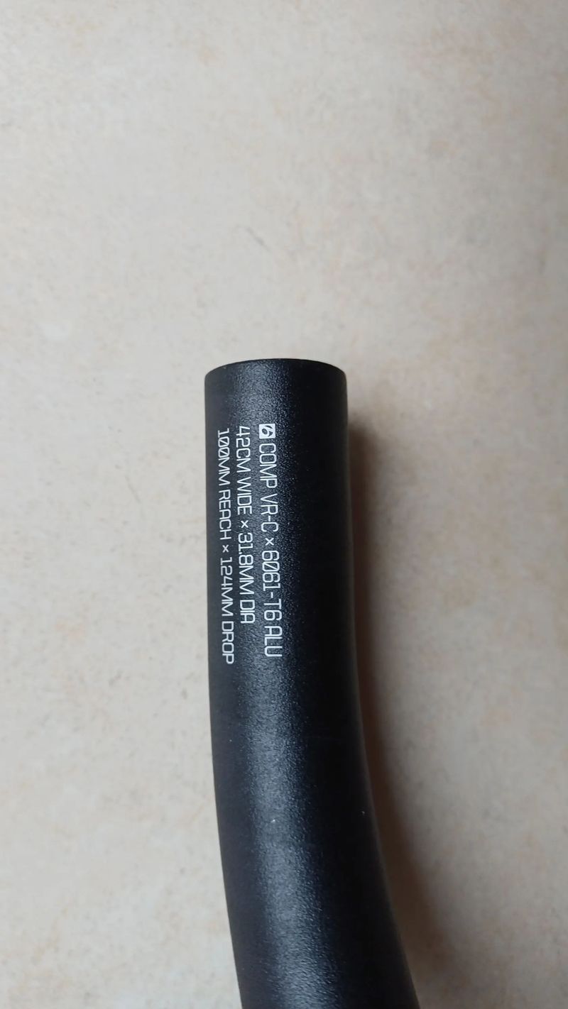 Silniční řídítka Bontrager Comp VR-C