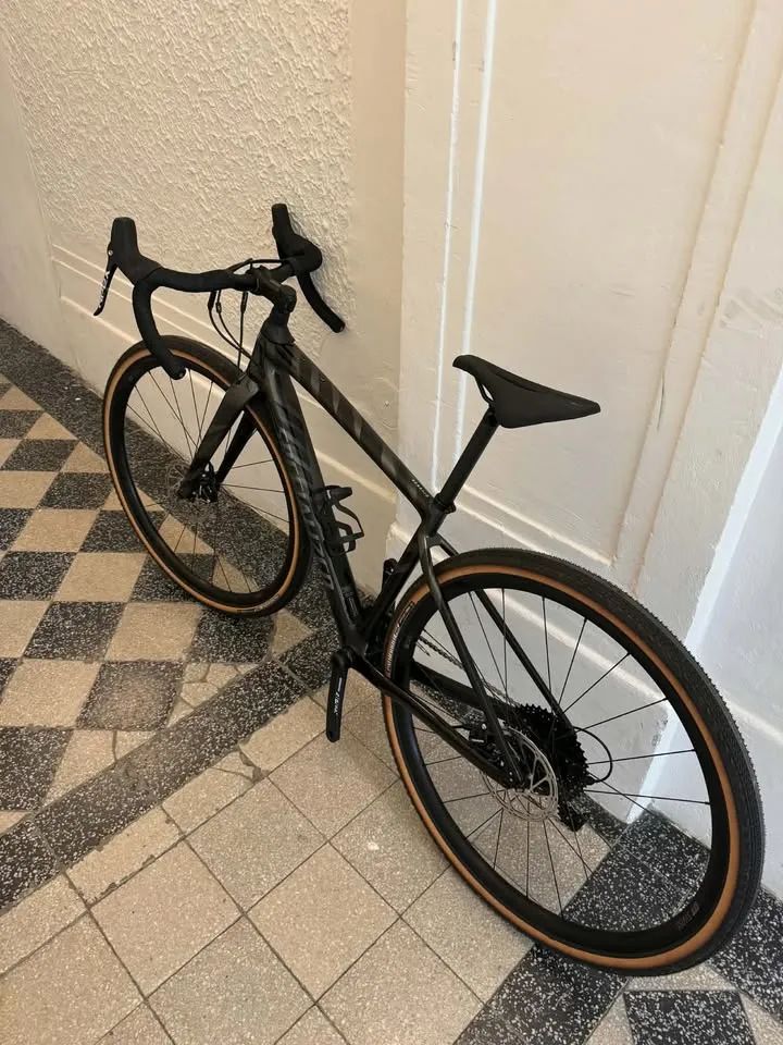 Specialized Diverge sport carbon