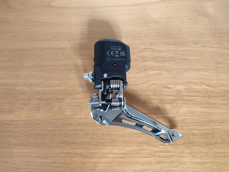 Nový přesmykač SHIMANO 105 Di2 FD-R7150 2x12