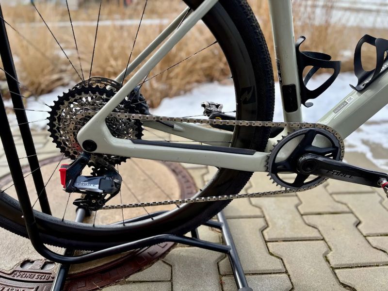 Gravel Van Rysel Riverside GCR, SRAM Force AXS, Karbonova kola Reynolds ATR, Vel. XL